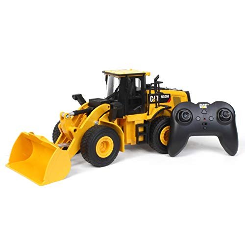 DM Diecast Masters 1/24 Scale Caterpillar 950M Wheel Loader Radio Control Toy with Light and Sound Functions